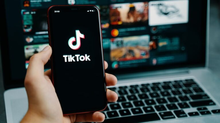 TikTok expande monetização por assinatura para mais criadores no Brasil